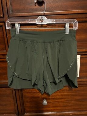 Lululemon Fast and Free HR Split Short 3”